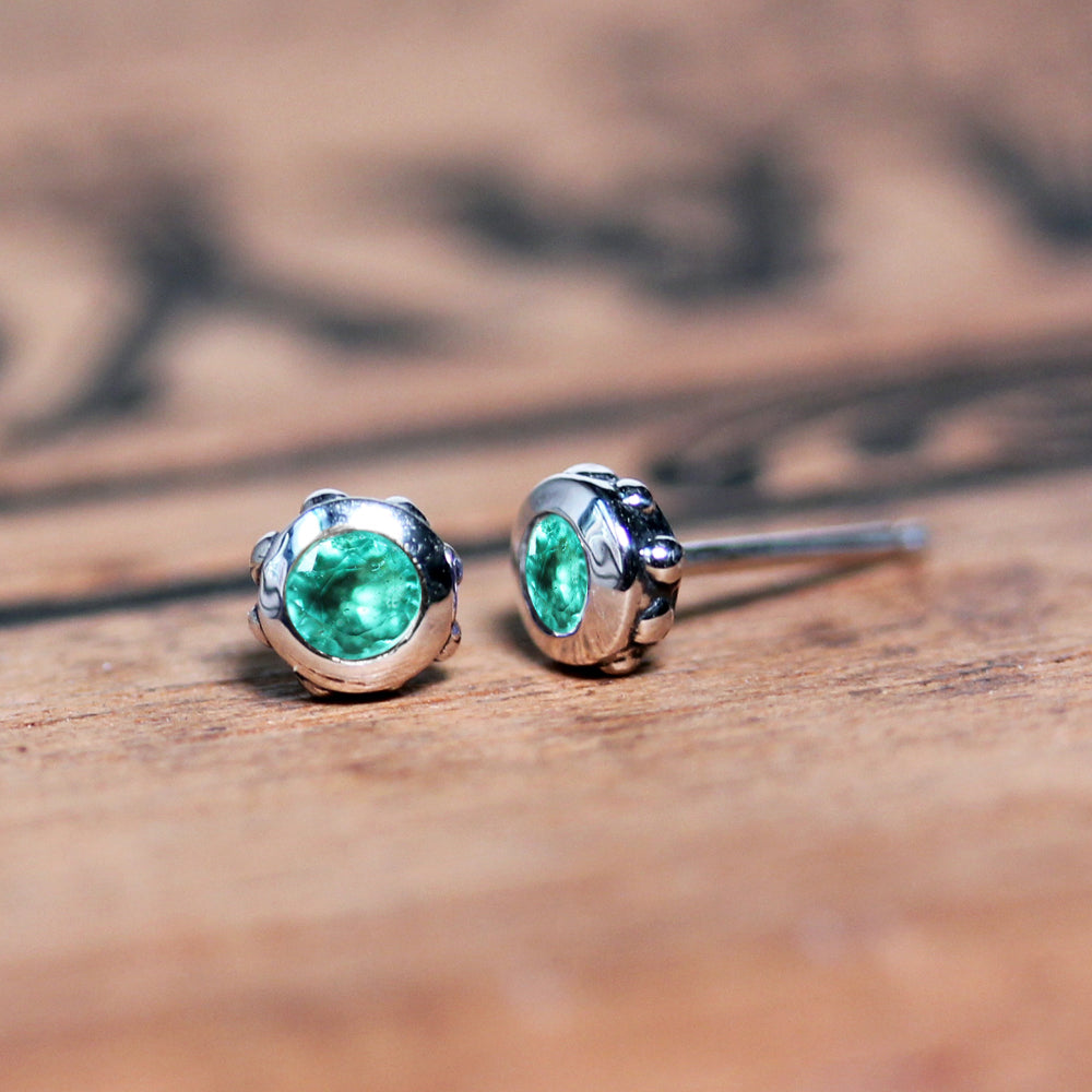 3mm Emerald Stud Earrings