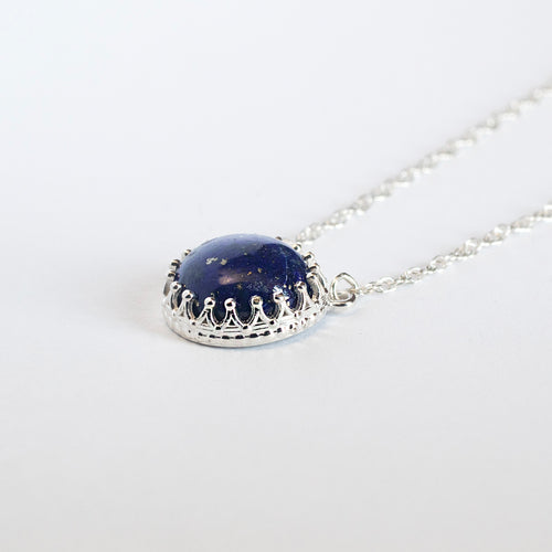 10mm Lapis Lazuli Cabochon Lace Necklace in Sterling Silver 18" chain