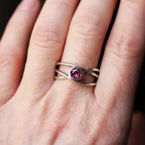 Rhodolite Garnet Crossover Gemstone Ring -Size 7