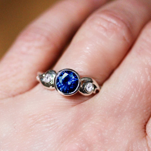 Blue Sapphire Three 3 stone ring, Cumulus