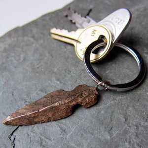 Custom-made bronze arrowhead keychain by Metalicious