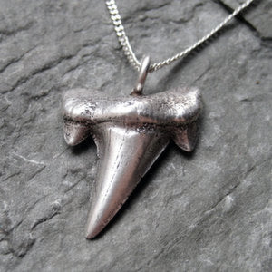 handmade-ethical-sterling-Silver-Shark-Tooth-Necklace