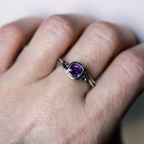 Purple Amethyst Ring Sterling Silver, Pirouette