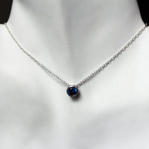 handmade-ethical-Blue-Sapphire-Bezel-Necklace-03