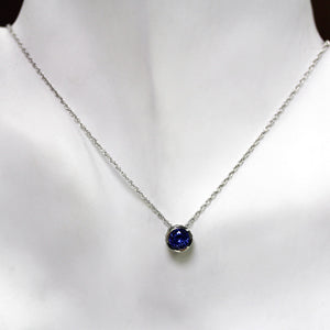 handmade-ethical-White-Gold-Blue-Tanzanite-Wrought-Bezel-Necklace-03