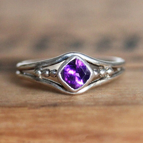Satellite Amethyst Silver Promise Ring - Size 8