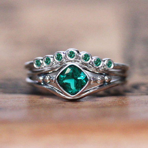 Sterling Silver Emerald Satellite Ring Set